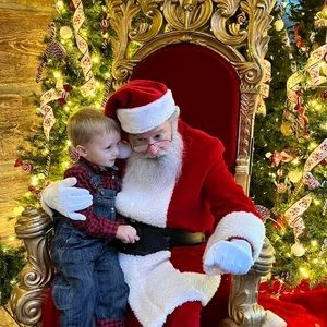 Meet your Posher, Chrissy